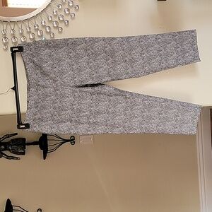 Karen Kane Silver,White & Black Metallic Stretch Pull On Pants Straight leg 1X